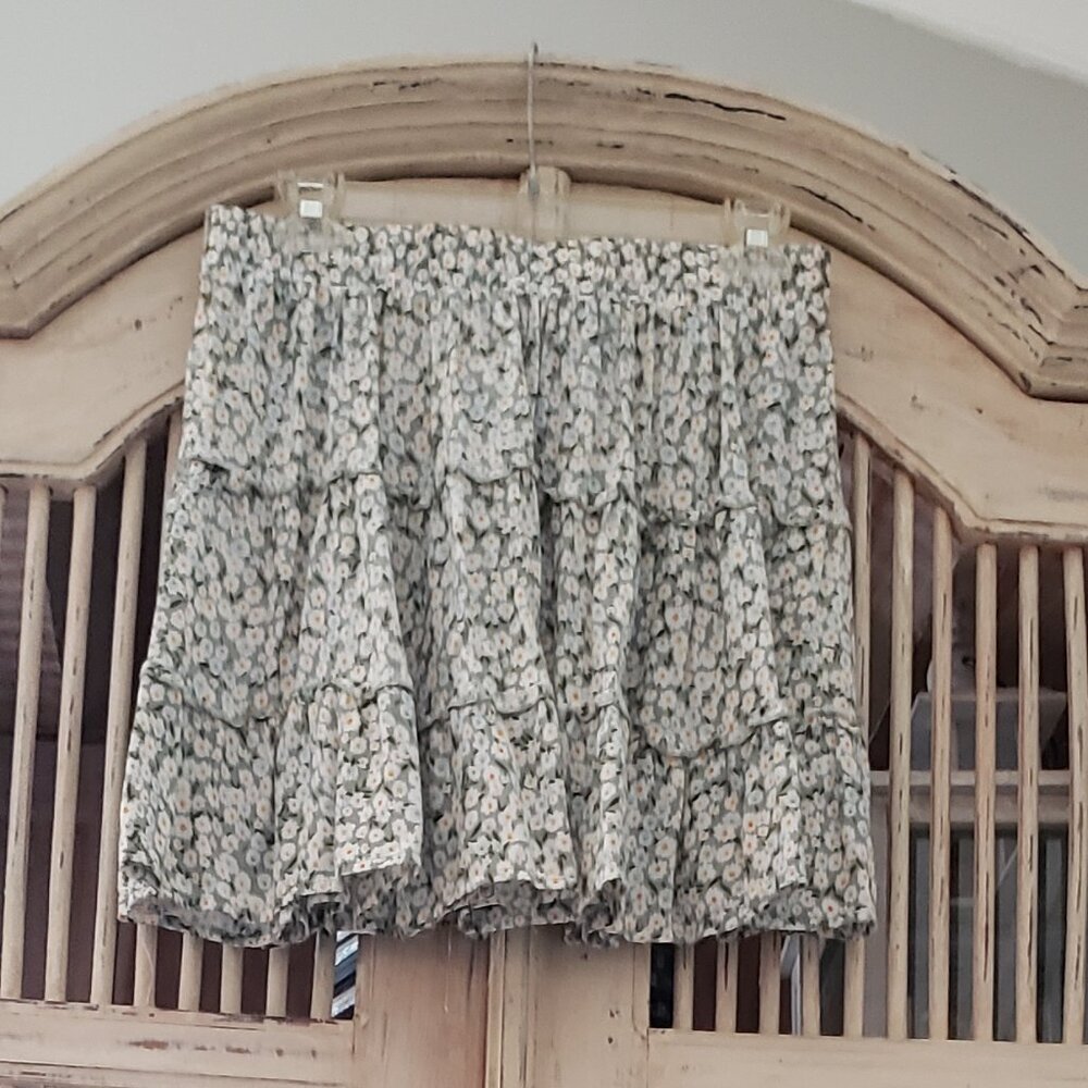 Floral Print Flouncy Ruffled Skirt - Picture 4 of 6
